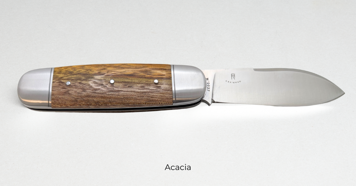 Couteau Le Dogue – Manche en Acacia