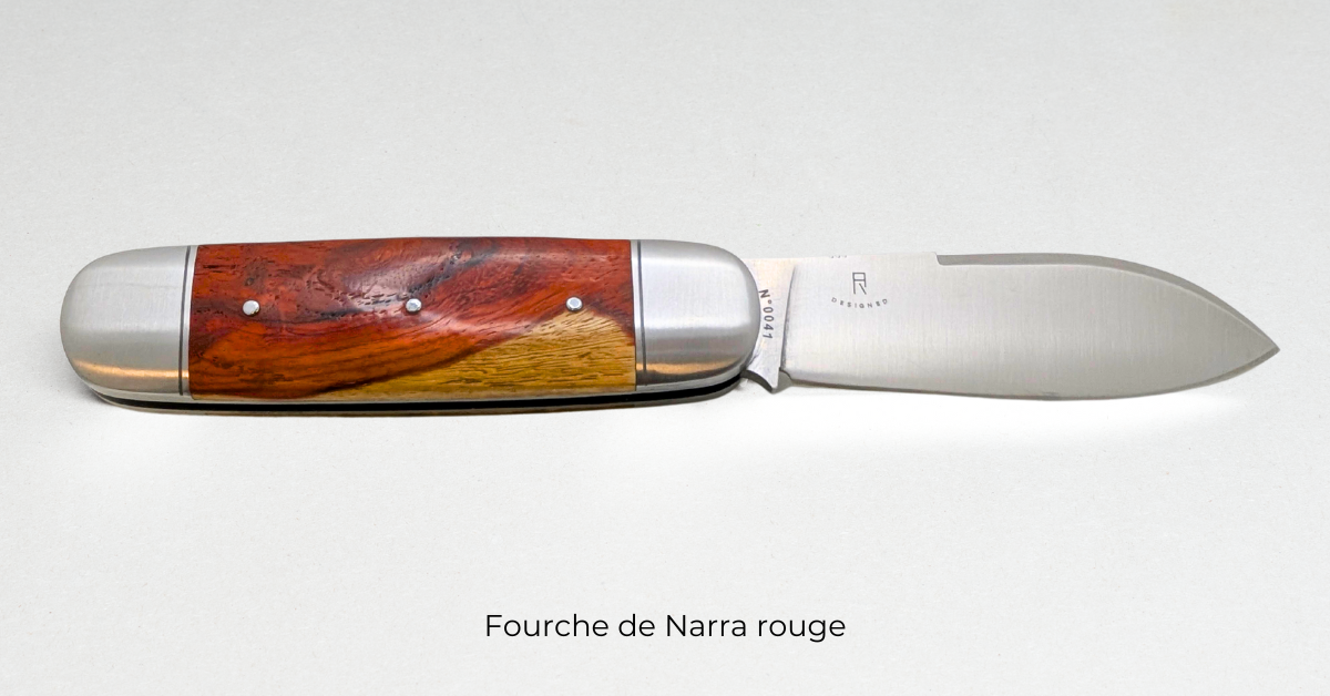 Couteau Le Dogue – Manche en Fourche de Narra Rouge